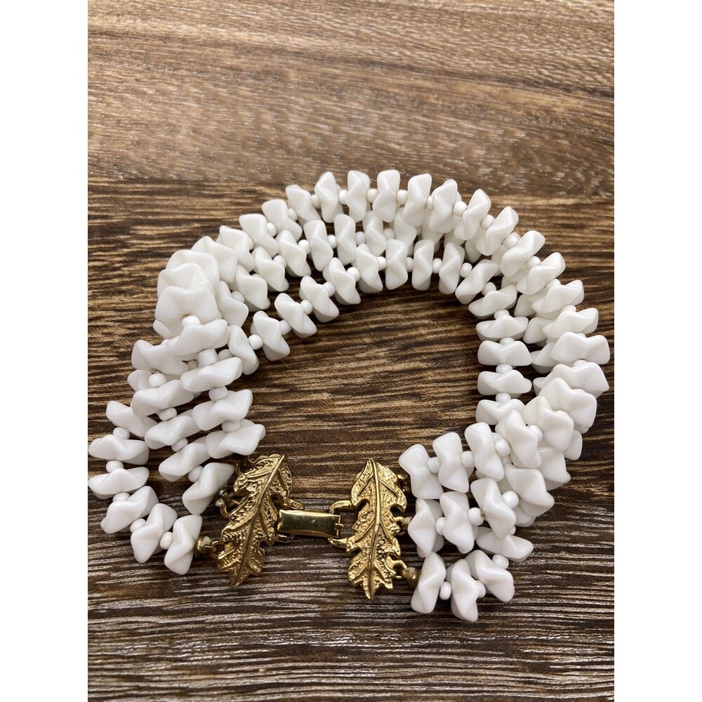 Vintage CASTLECLIFF Signed 3 Strand White Beads Bracelet